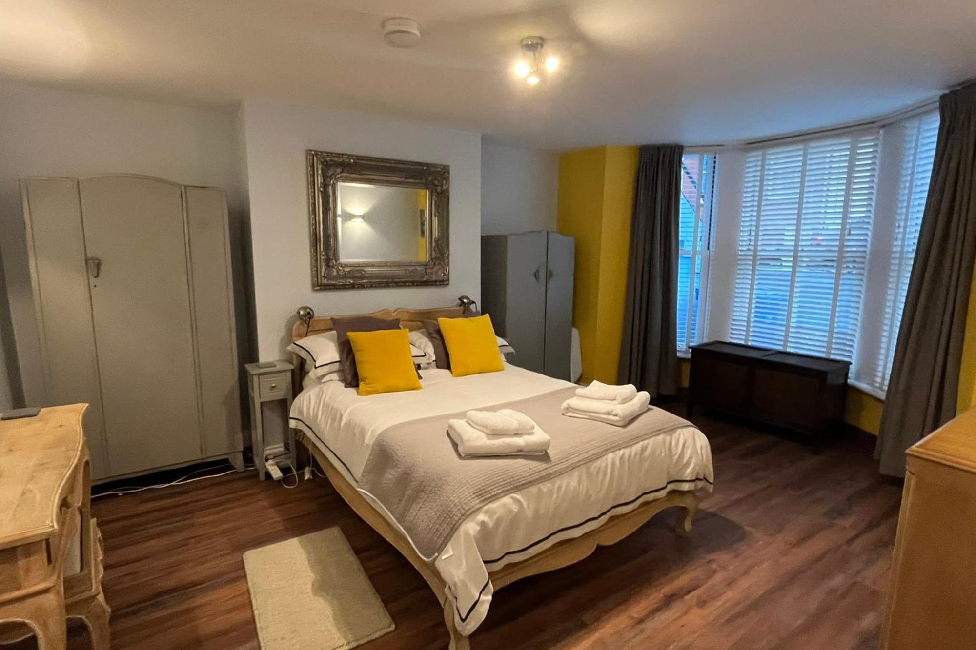 Seaside Hideaway - Free Onstreet Parking Villa Scarborough Exterior foto